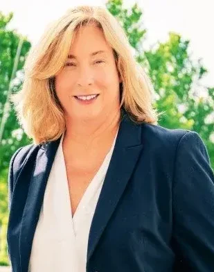 Cheri Mason is the former Chairman of the Board of Veterans’ Appeals at the U.S. Department of Veterans Affairs, where she led one of the largest federal adjudicatory bodies in the country.